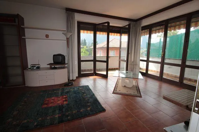 2-Familienhaus im Dorfkern an sehr ruhiger, sonniger Aussichtslage ...