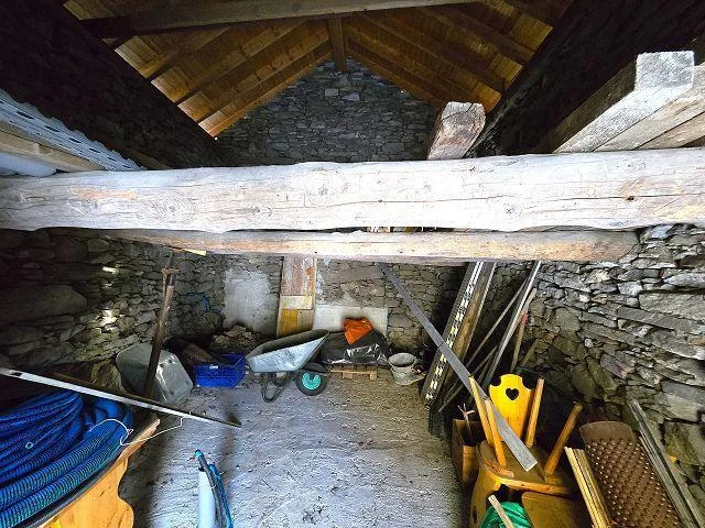 2 Rustici mit grossem Grundstück an sehr ruhiger, sonniger Aussicht... – Foto 20 von 30