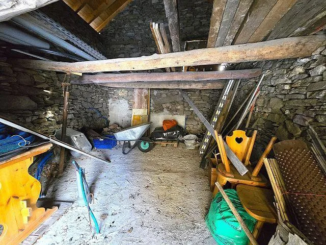 2 Rustici mit grossem Grundstück an sehr ruhiger, sonniger Aussicht... – Foto 18 von 30