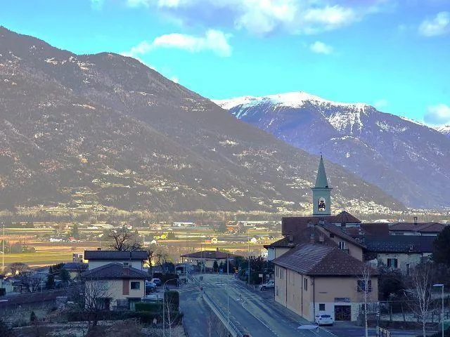 Terreno R2 di 1087 m2 col progetto approvato per 2 case, 2 appartam... – Foto 9 von 14