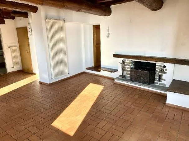 2-Familienhaus an zentraler, sehr ruhiger, sonniger Aussichtslage /...