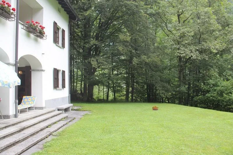 9 1/2-Zimmer-Herrschaftssitz mit grossem Umschwung / villa di 9 1/2... – Foto 12 von 12