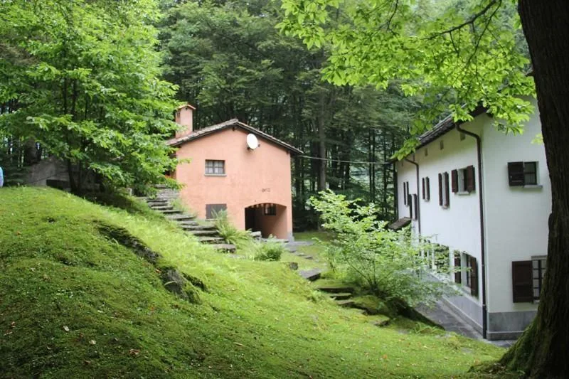 9 1/2-Zimmer-Herrschaftssitz mit grossem Umschwung / villa di 9 1/2... – Foto 11 von 12