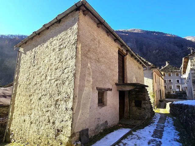 3 rustici da rinnovare con piccolo terreno, bella vista, soleggiata... – Foto 20 von 26
