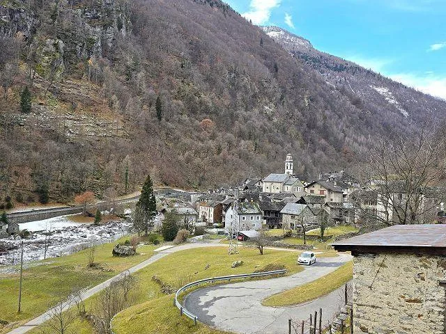 3 rustici da rinnovare con piccolo terreno, bella vista, soleggiata... – Foto 12 von 26