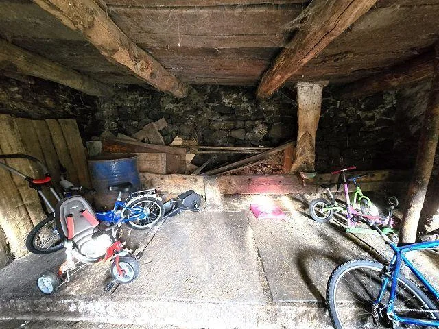 3 rustici da rinnovare con piccolo terreno, bella vista, soleggiata... – Foto 9 von 26