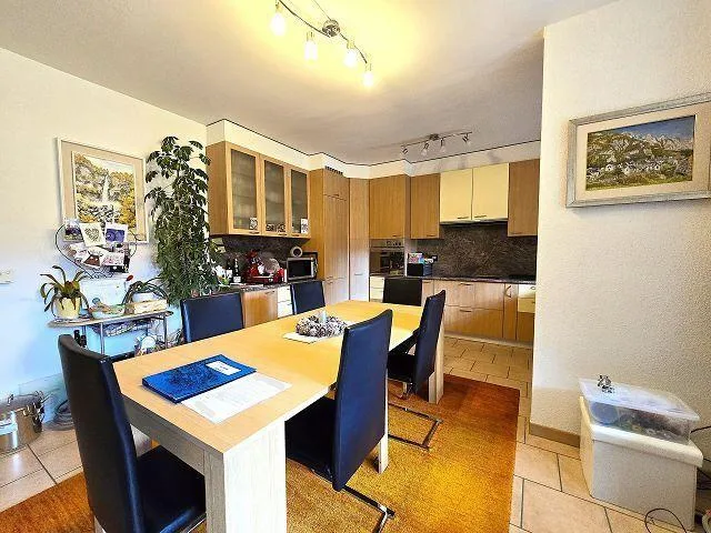 Bella casa di 5,5 loc. con grande terreno e autorimessa, bella vist...