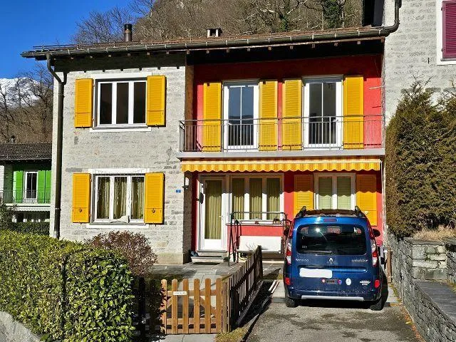 Bella casa di 5,5 loc. con grande terreno e autorimessa, bella vist...