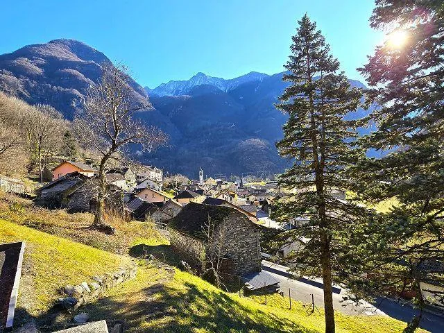 Bella casa di 5,5 loc. con grande terreno e autorimessa, bella vist... – Foto 30 von 30