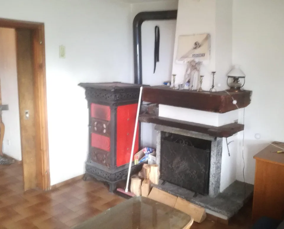 Haus zum renovieren in Monte Brè – foto 11 di 13