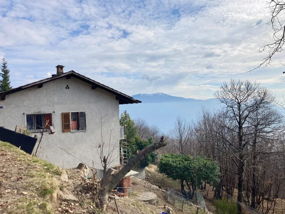 Haus zum renovieren in Monte Brè
