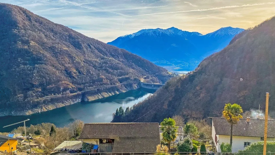 Terreno con progetto a Mergoscia