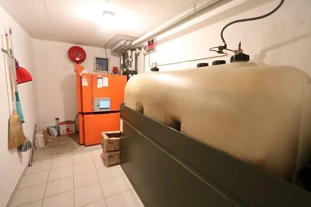 4 1/2-Zimmer-Villetta mit Pool und grossem Umschwung / villetta di ... – foto 18 di 30