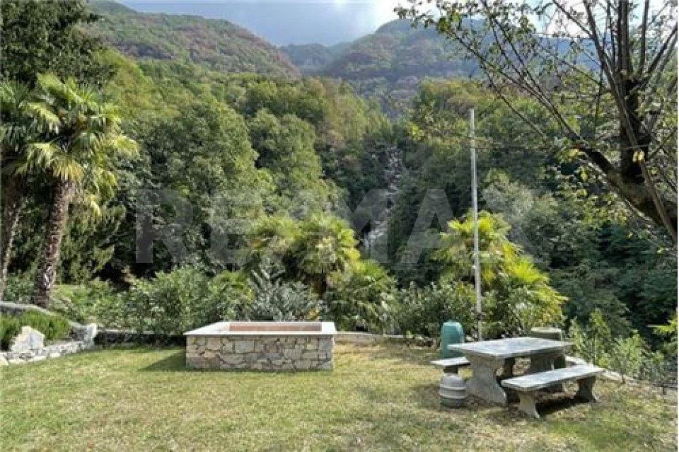 Splendido rustico circondato dalla natura - Melano, Val Mara – Foto 7 von 13