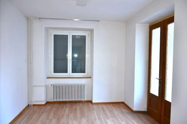 2 appartamenti di 4,5 loc. con 2 uffici, garage/magazzino, 2 posteg... – Foto 16 von 30