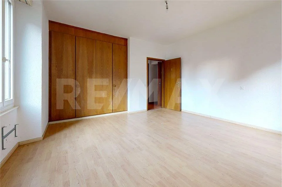 Casa con 4 appartamenti