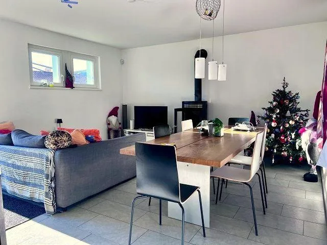 5 1/2-Zimmer-Villetta an sehr ruhiger, sonniger Aussichtslage / vil...