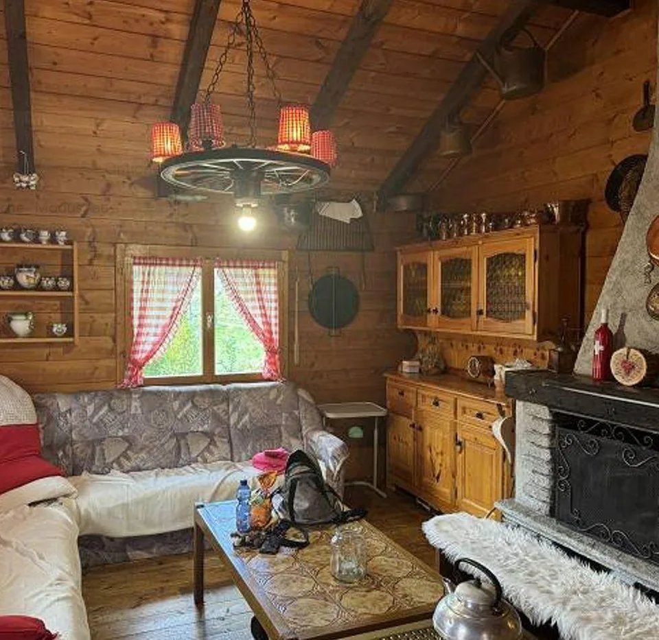 4-Zimmer-Chalet mit 2 Zimmer Einliegerwohnung, Garten, sehr ruhige,...