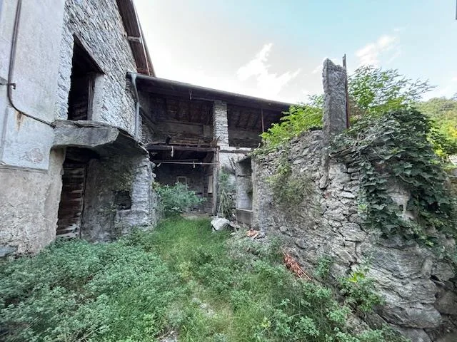Casa Plurifamiliare Residenziale Commerciale da ristrutturare – photo 6 sur 9