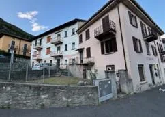 Casa Plurifamiliare Residenziale Commerciale da ristrutturare