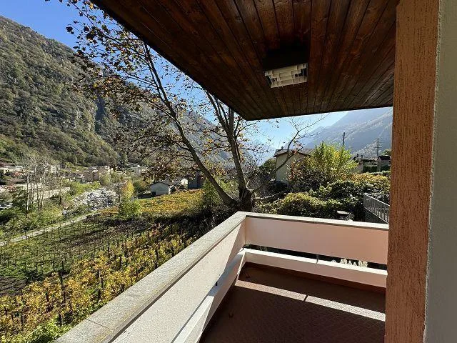 6 1/2-Zimmer-Dachwohnung mit Terrasse, Garten und separater Parzell... – Foto 16 von 26