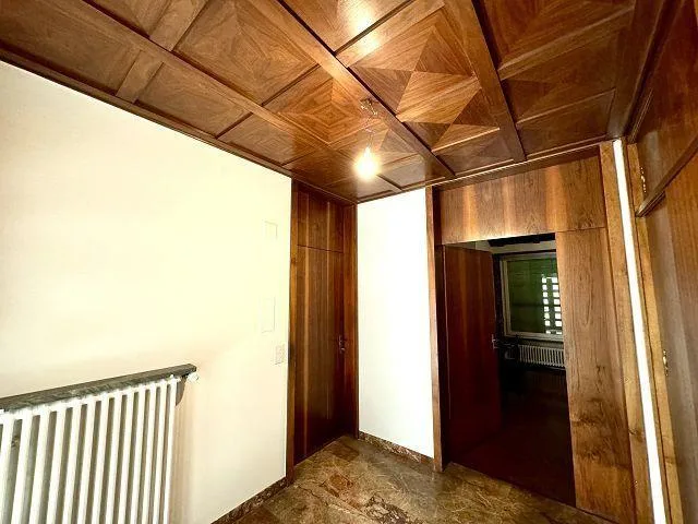 6 1/2-Zimmer-Dachwohnung mit Terrasse, Garten und separater Parzell... – Foto 13 von 26