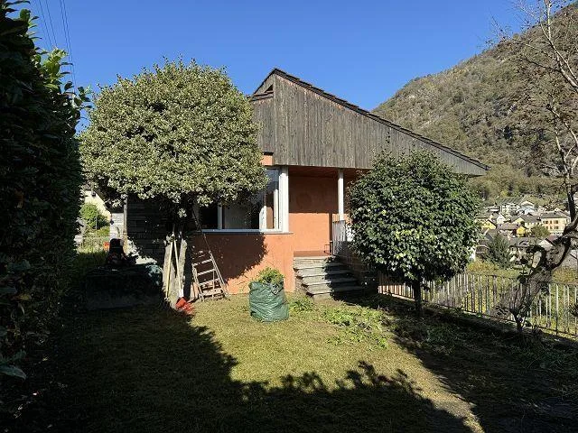 6 1/2-Zimmer-Dachwohnung mit Terrasse, Garten und separater Parzell... – Foto 14 von 26