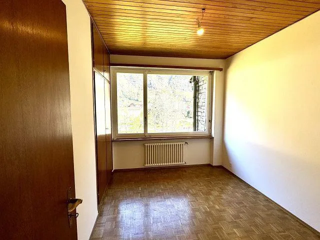 6 1/2-Zimmer-Dachwohnung mit Terrasse, Garten und separater Parzell... – Foto 10 von 26