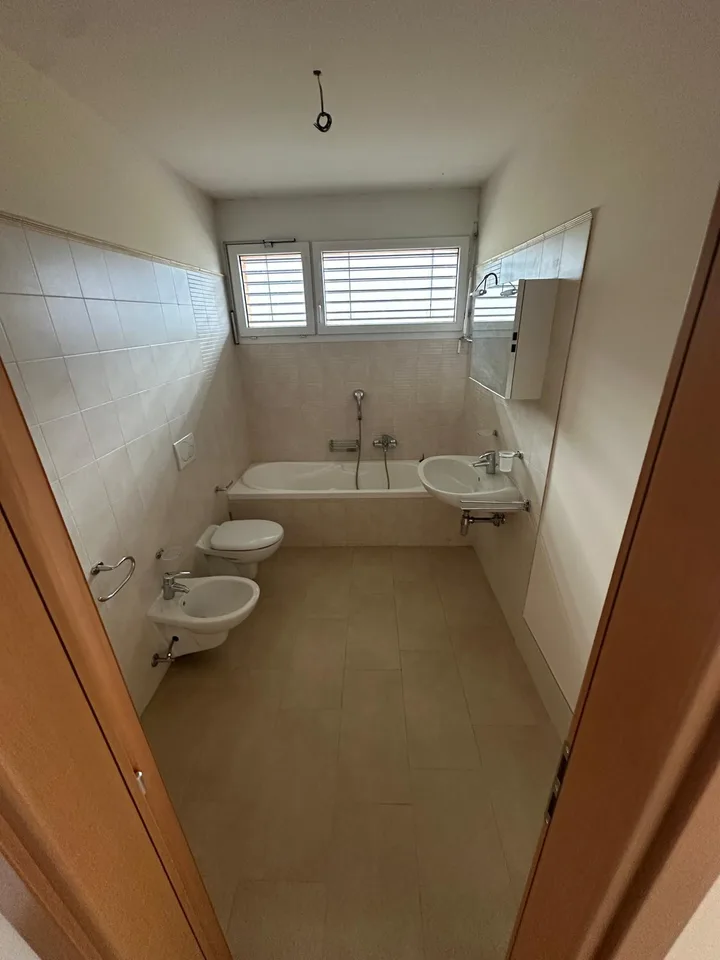 NUOVO PREZZO - AMPIO 4,5 LOC. A CHIASSO – ID 23606