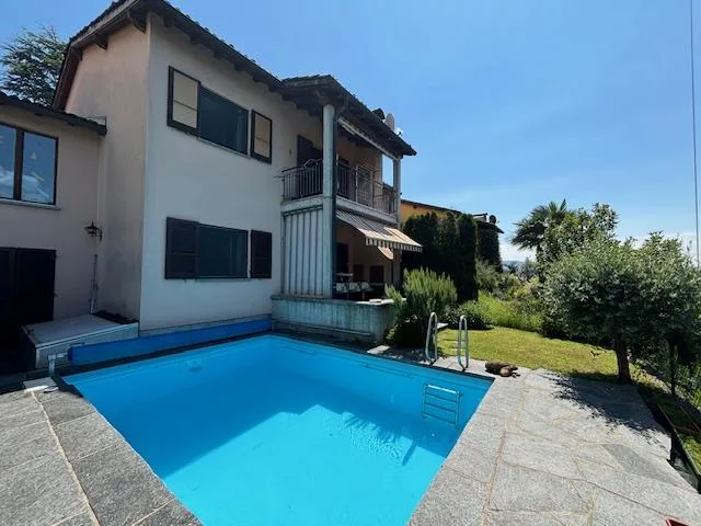 Casa con Piscina