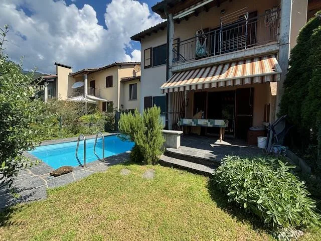 Casa con Piscina