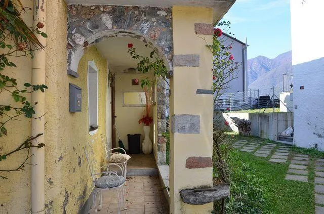 5-Zimmer-Haus mit Erweiterungsprojekt an ruhiger, sonniger Aussicht... – Foto 26 von 30