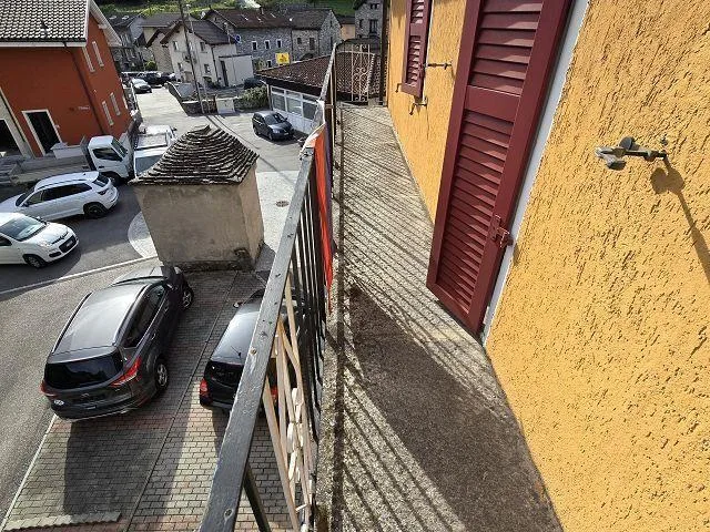 Casa unifamiliare nel nucleo di 7 locali con giardino e 2 posteggi ... – Foto 21 von 30