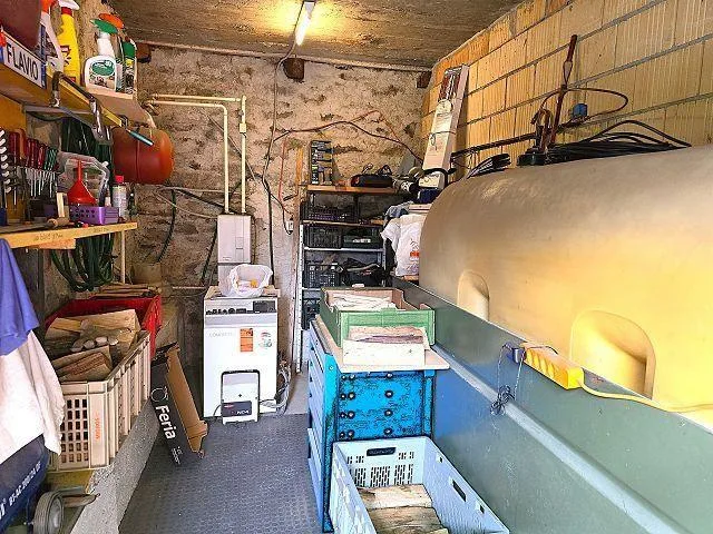 Casa unifamiliare nel nucleo di 7 locali con giardino e 2 posteggi ... – Foto 20 von 30