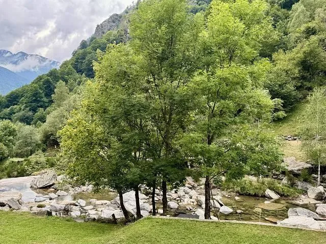 4.Zimmer-Rustico zum Ausbauen mit viel ebenem Wiesland / rustico di... – foto 12 di 22
