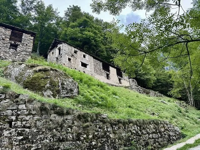 Rustico zum Ausbauen an sehr ruhiger, sonniger Aussichtslage / rust... – Foto 15 von 18