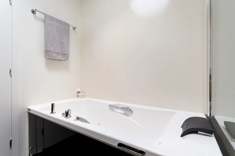 MODERN 3.5 ROOMS IN SEMENTINA – photo 11 of 18