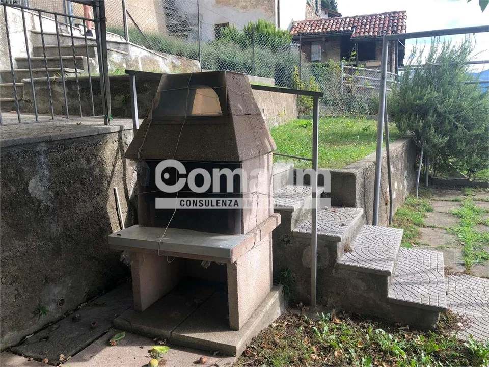 Casa di 3 ppartamenti con vista lago a Cademario – foto 6 di 11