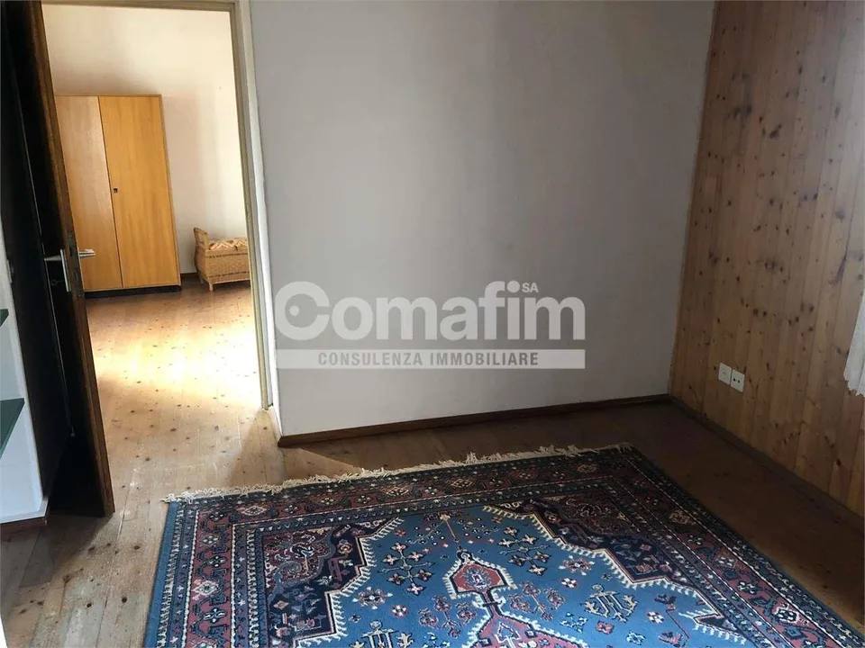 Casa di 3 ppartamenti con vista lago a Cademario – foto 7 di 11