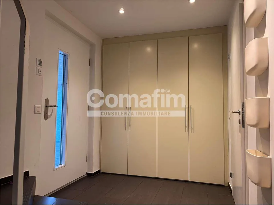 Villa unifamiliare con giardino
