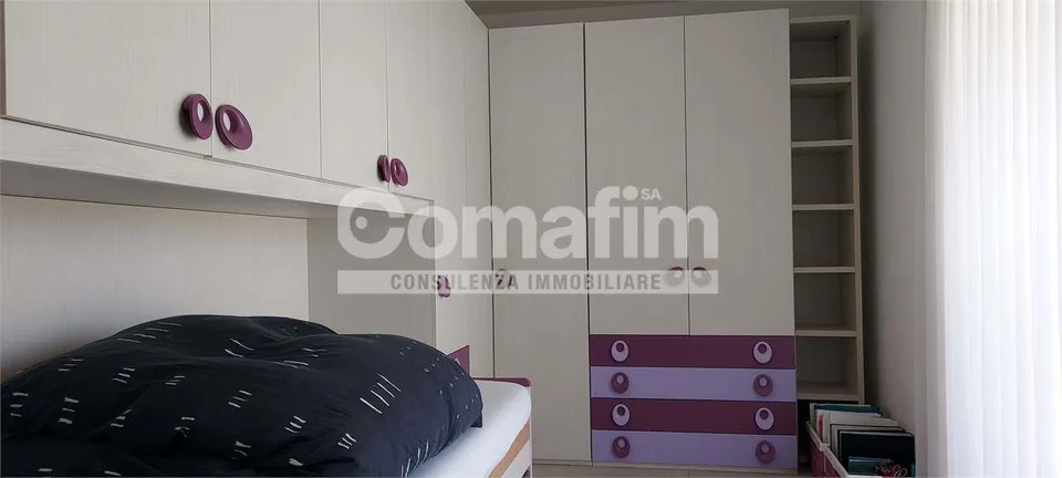 Casa bifamiliare con bel giardino – foto 8 di 10