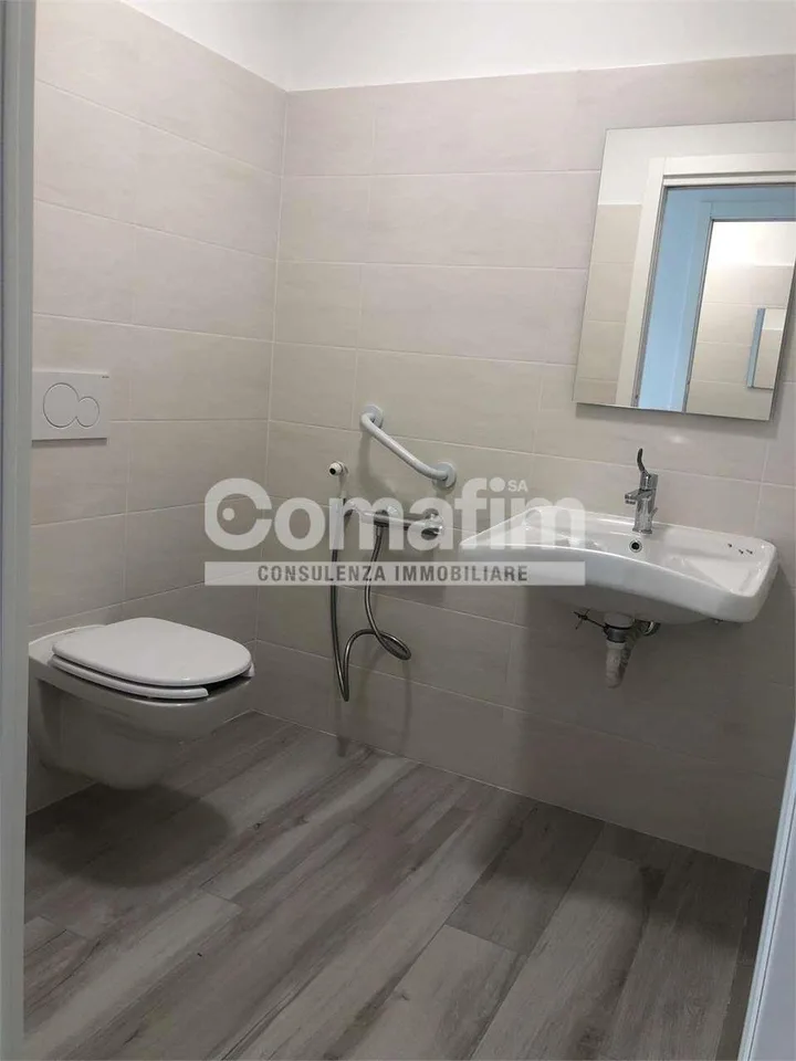 Spazio commerciale in pieno centro a Biasca – photo 6 sur 10