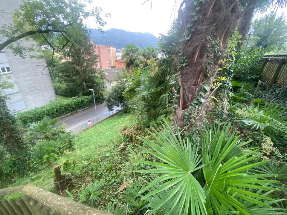 Baulandgrundstück von 1050 m2 in der 5-geschossigen Bauzone terreno...
