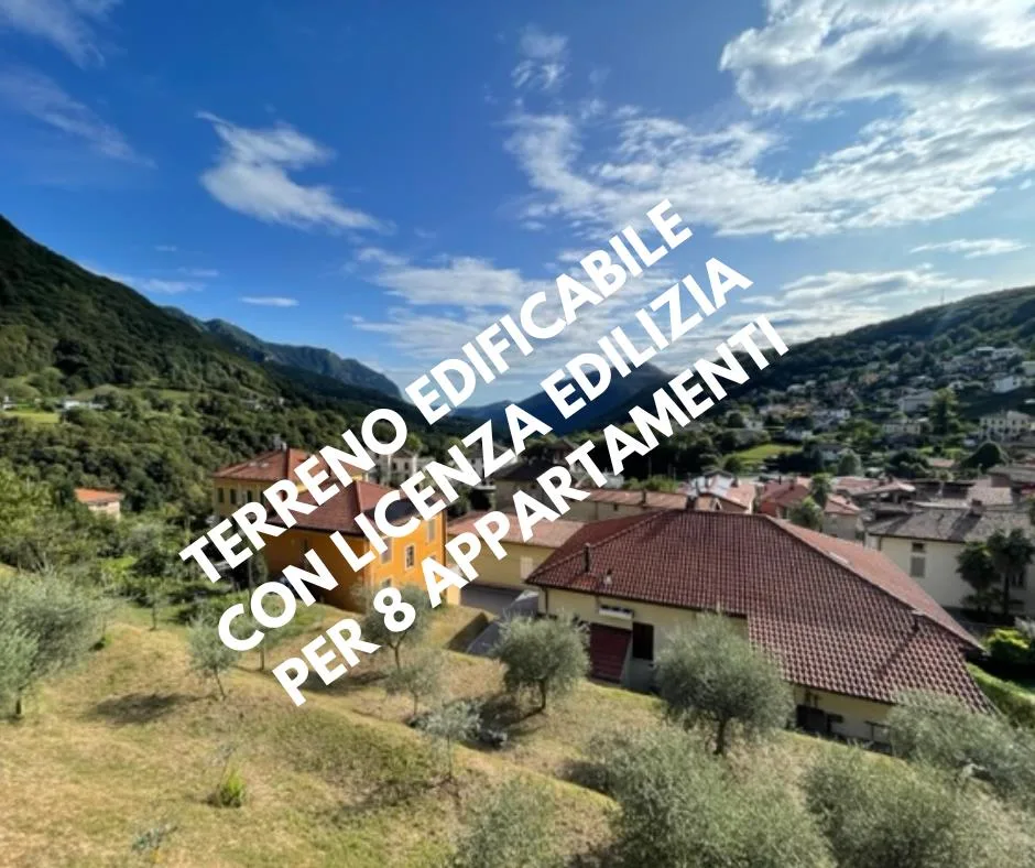 Terreno edificabile con licenza edilizia per 8 appartamenti