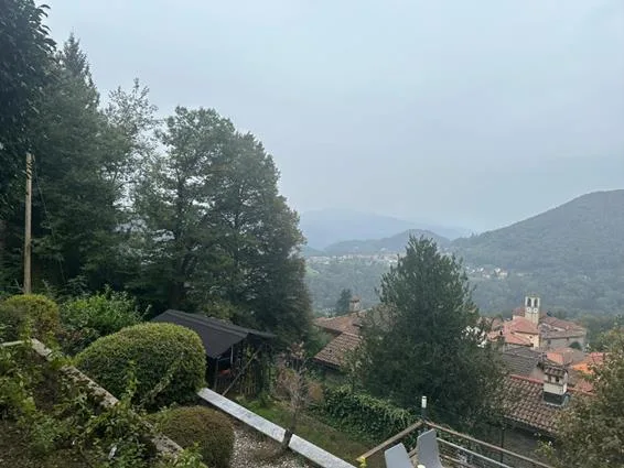 Spettacolare chalet in sasso vendesi  - Aranno