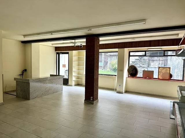 6 1/2-Zimmer-Haus mit Ladengeschäft an ruhiger Lage im Dorfkern / c...