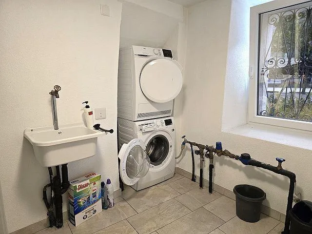 Mehrfamilienhaus mit drei 2 1/2-Zimmer-Wohnungen / Casa di 3 appart... – photo 11 sur 20