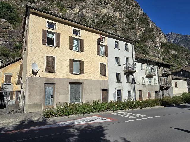 Mehrfamilienhaus mit drei 2 1/2-Zimmer-Wohnungen / Casa di 3 appart... – Foto 18 von 20