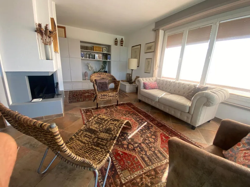 Attico di 5 1/2 locali con vista sul lago / 5 1/2-Zimmer-Attikawohn...
