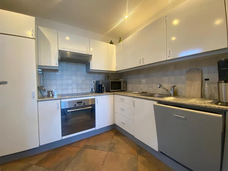Attico di 5 1/2 locali con vista sul lago / 5 1/2-Zimmer-Attikawohn...